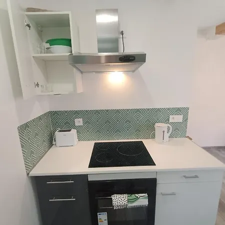 Charmant T2 A Anduze, Proche Centre Ville *